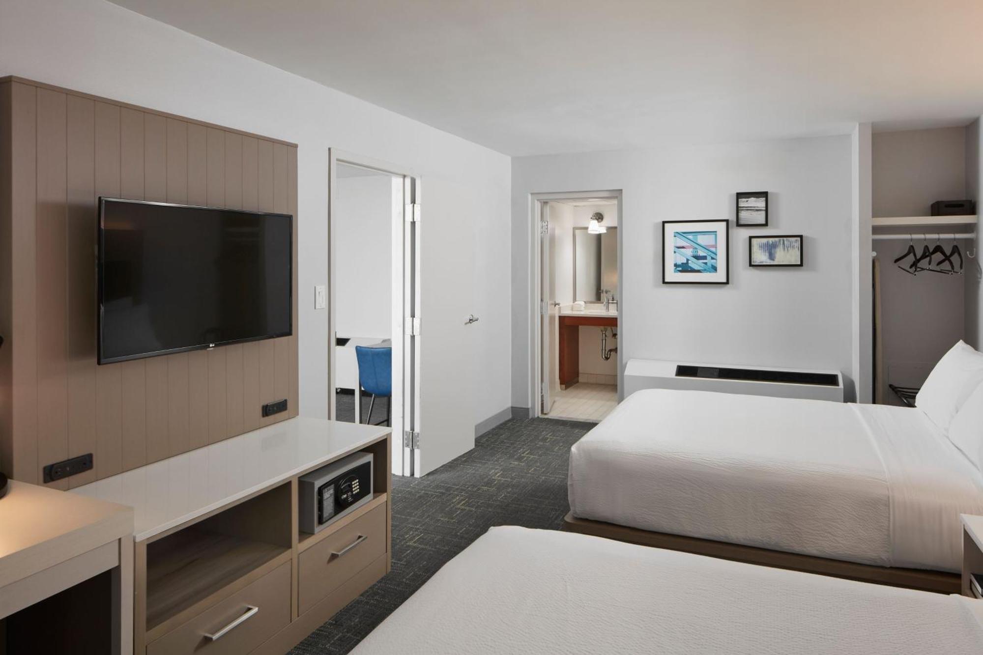 Four Points By Sheraton Virginia Beach Oceanfront Exterior photo