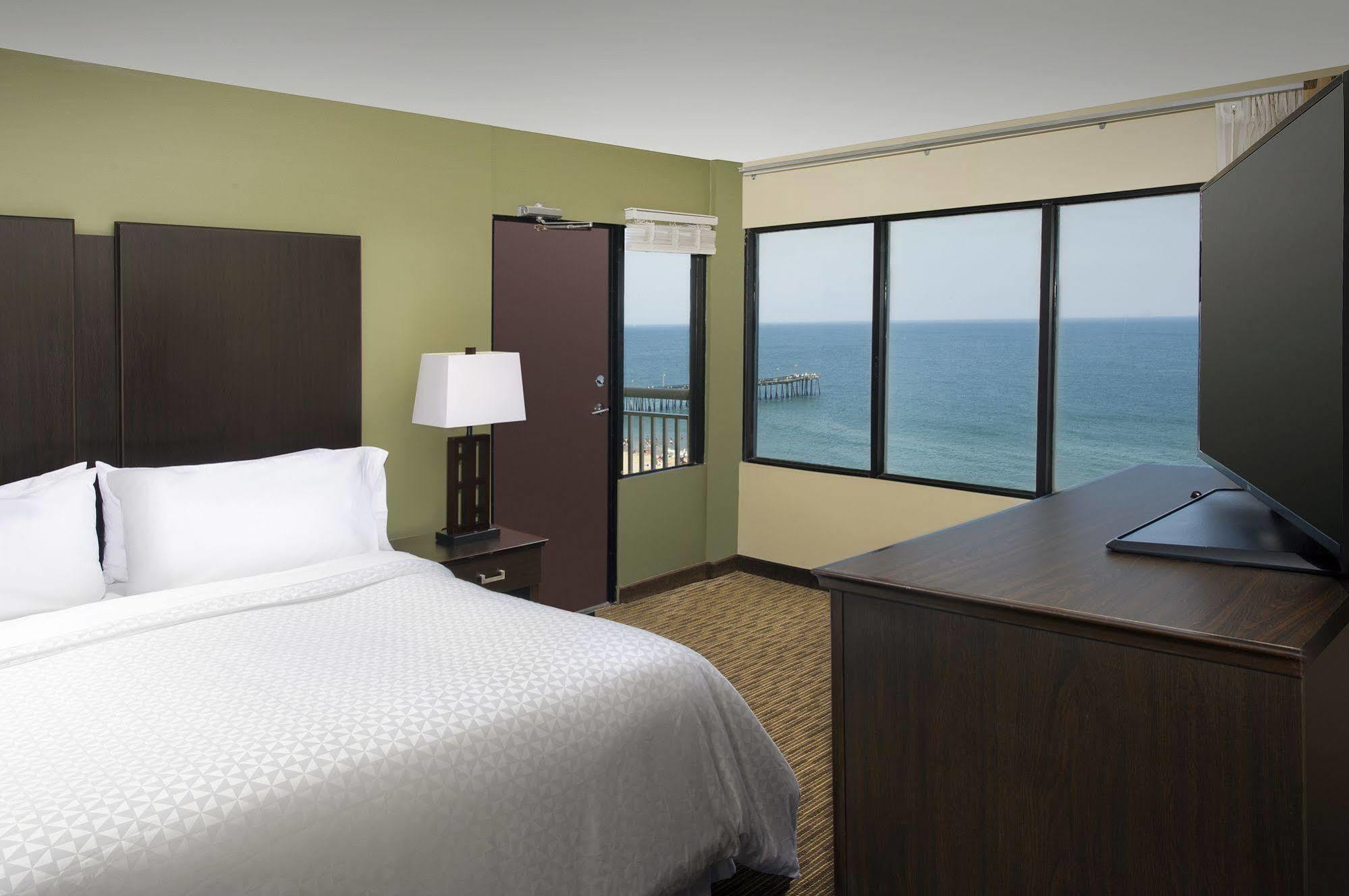 Four Points By Sheraton Virginia Beach Oceanfront Exterior photo